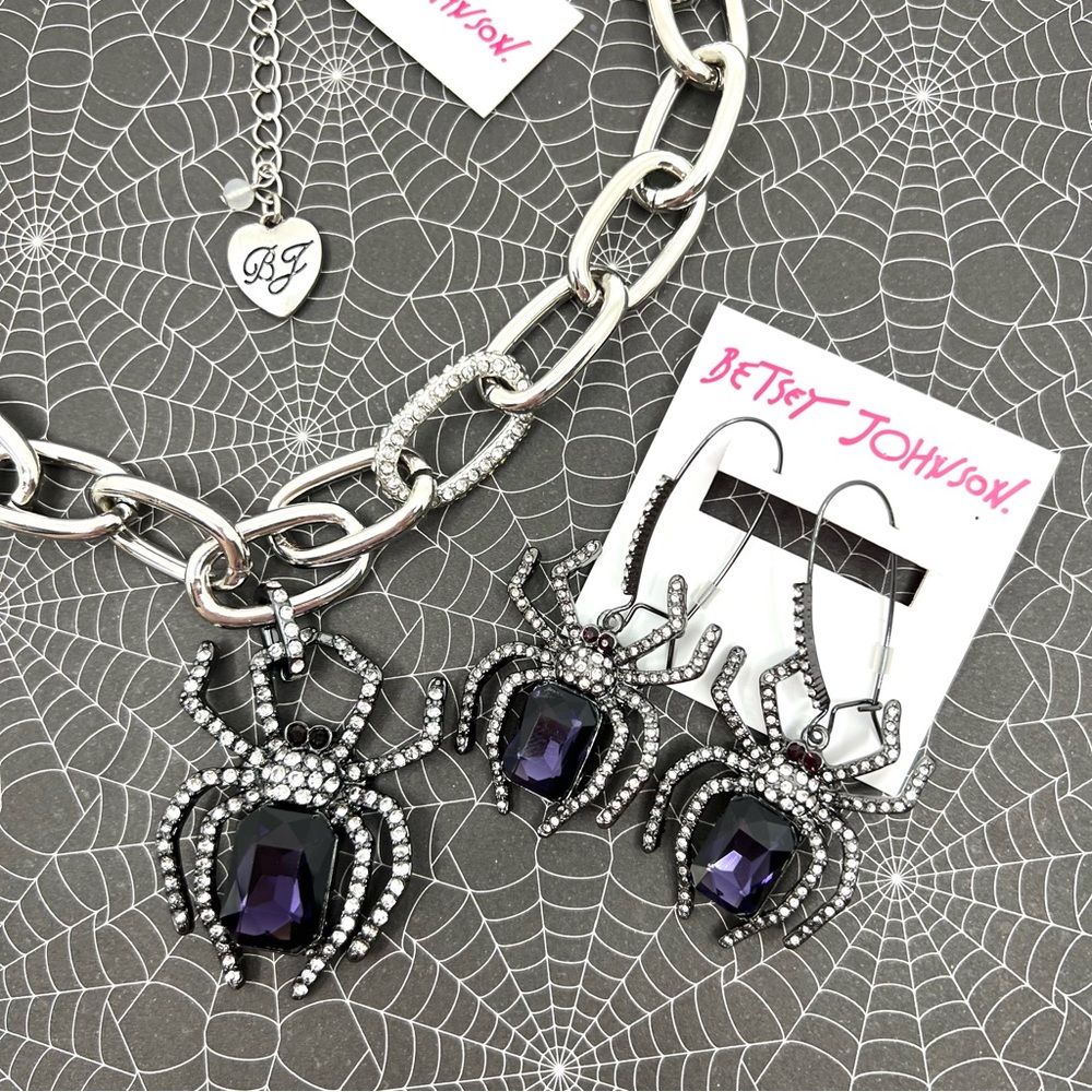 Betsey Johnson ‘Rich Witch’ Purple Spider Necklace/Earrings Set  NWT!